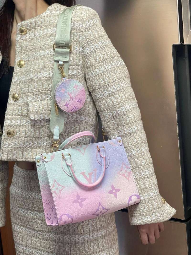 Gorgeous Travel Bag