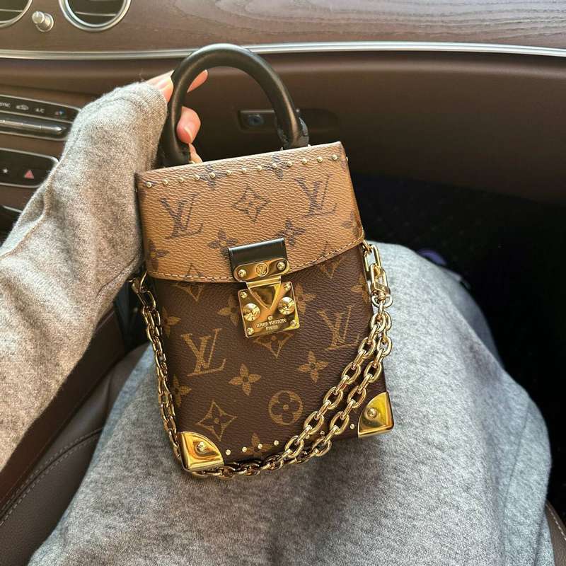 Gorgeous Travel Bag