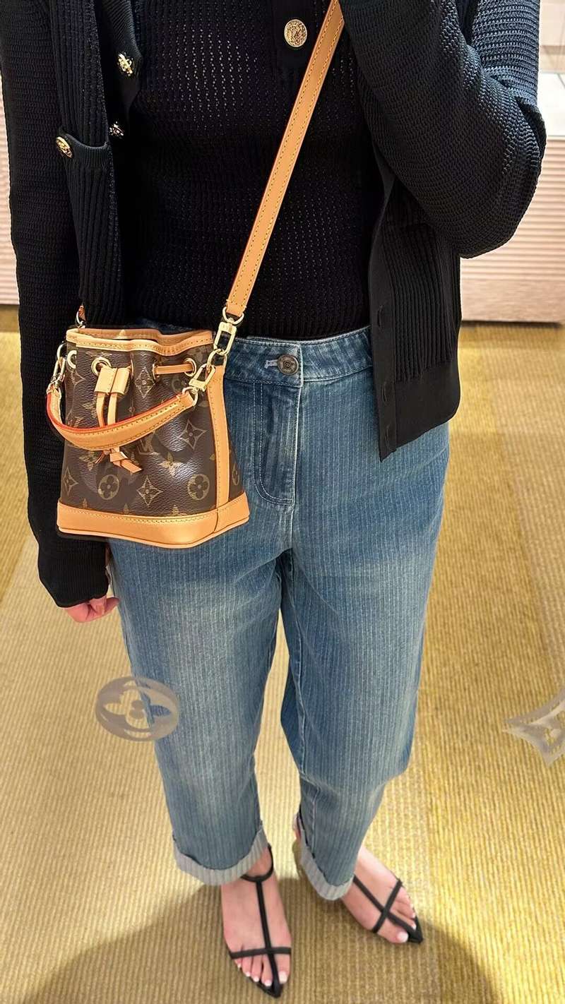 Gorgeous Travel Bag